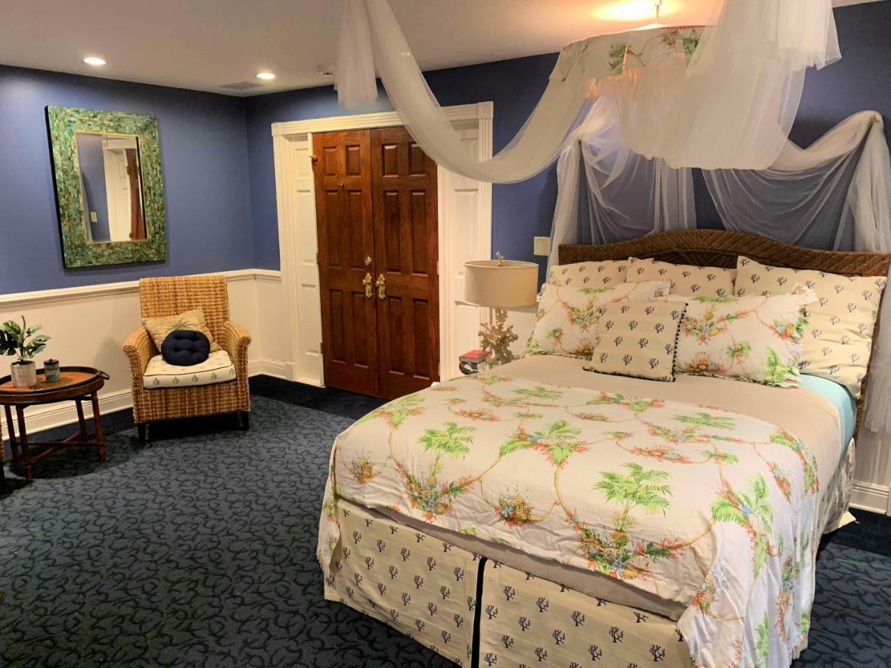 The Lake Manor Bed and Breakfast Morgantown Exterior foto